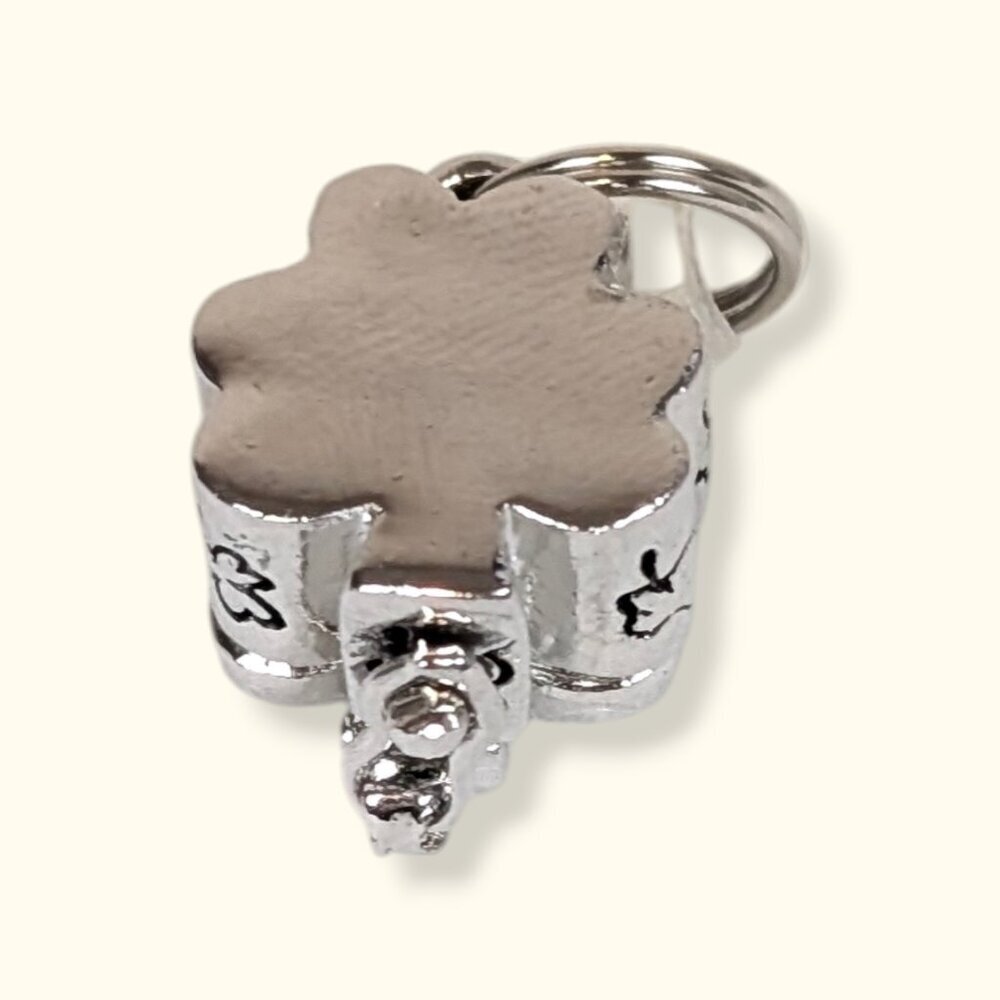 (2/$20) Enamel Shamrock Charm Capsule - Picture 4 of 6